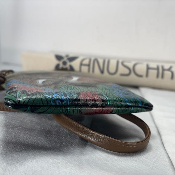 ANUSCHKA CALCUTTA INDIA-NWT $158.00            MASTERPIECE PAINTING TOOK 6 WEEKS - Picture 8 of 16